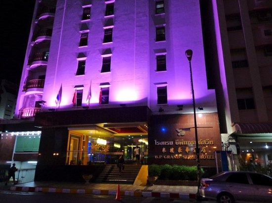 האט יאי Bp Grand Suite Hotel מראה חיצוני תמונה