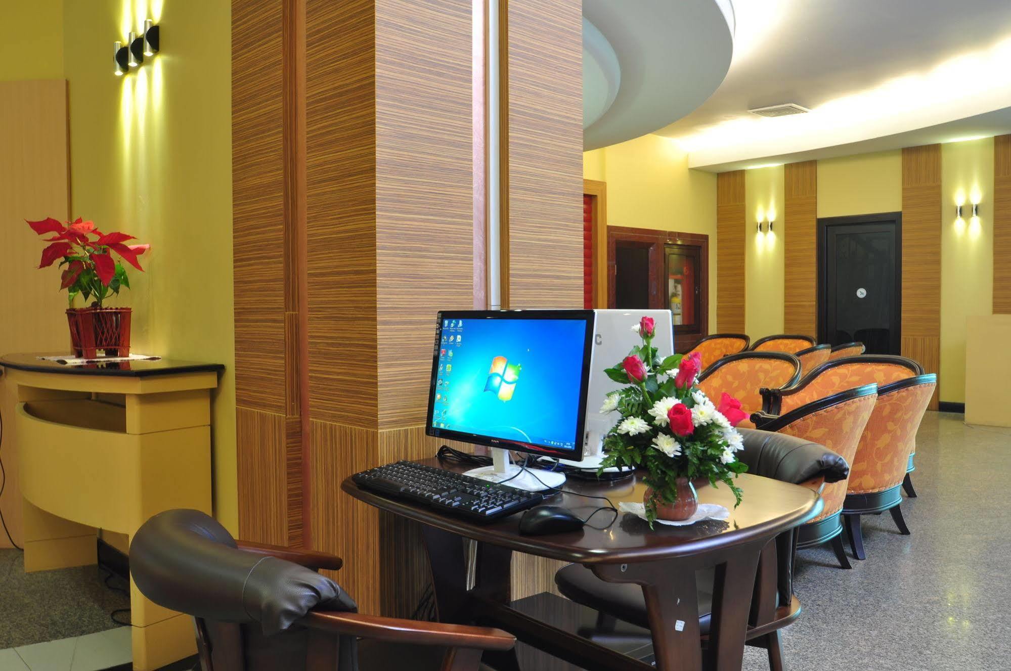 האט יאי Bp Grand Suite Hotel מראה חיצוני תמונה